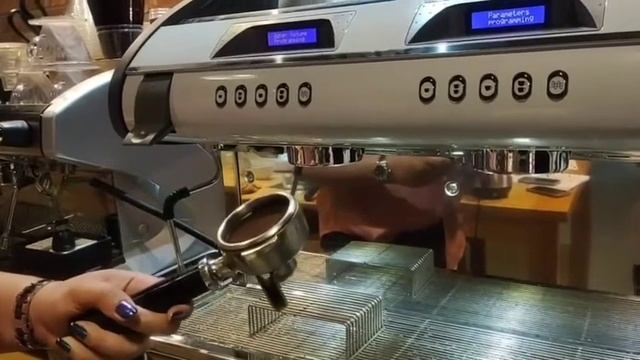 เครื่องชงกาแฟ Conti Twin Star 2G смотреть онлайн