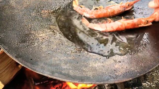 Жаренные креветки смотреть онлайн