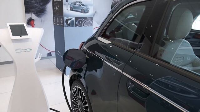 Nuova Fiat 500 Elettrica Tua da 99€ al mese sceglila da Autoingros Concessionaria Ufficiale Fiat смотреть онлайн