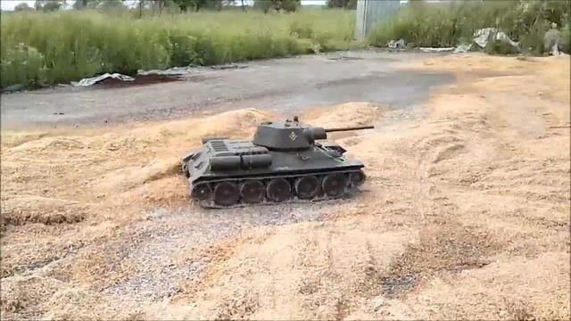 РУ модель танка Т-34 (1:8) | RC tank T-34 смотреть онлайн
