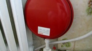 Как проверить исправность расширительного бачка закрытого типа Капает вода с золотника Что делать