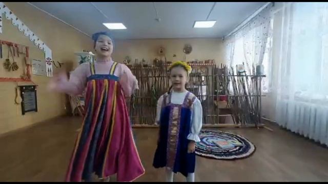 Анна и Екатерина Карповы - Две Алёнушки смотреть онлайн