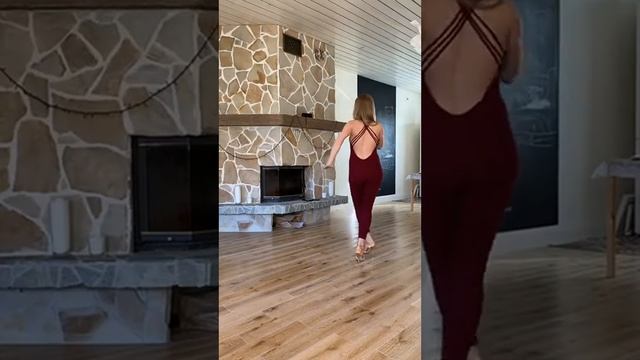 Dominican Bachata Footwork Class. Онлайн урок инстаграм. Альбина Кузьмичева. смотреть онлайн