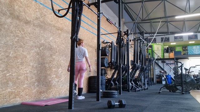 Подтягивания, отжимания, рывки смотреть онлайн