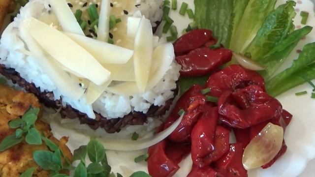 Как красиво подать рис Стейки из индейки с рисом и вяленым перцем. смотреть онлайн