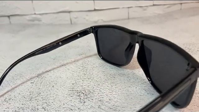 Видео-обзор на мужские черные очки, проверка на polarized смотреть онлайн