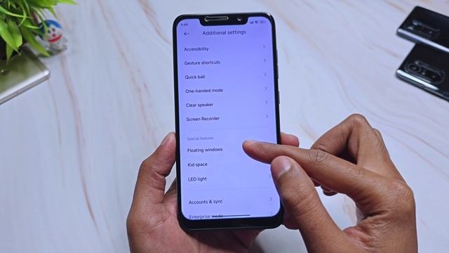 First Look HYPER OS - Android 14 - POCO F1 - SPRom 24.1.24 - Install & Full Detailed Review смотреть онлайн