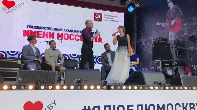 Андрей Смирнов, Татьяна Храмова и Ко - "Как много девушек хороших" смотреть онлайн