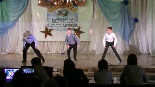 II тур Радимир Степанов и Лия Карпова Школа Снегурочек и дедов Морозов смотреть онлайн