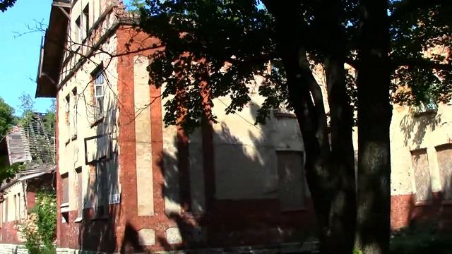 Заброшенные здания в европе, Усадьба 1646-го года смотреть онлайн