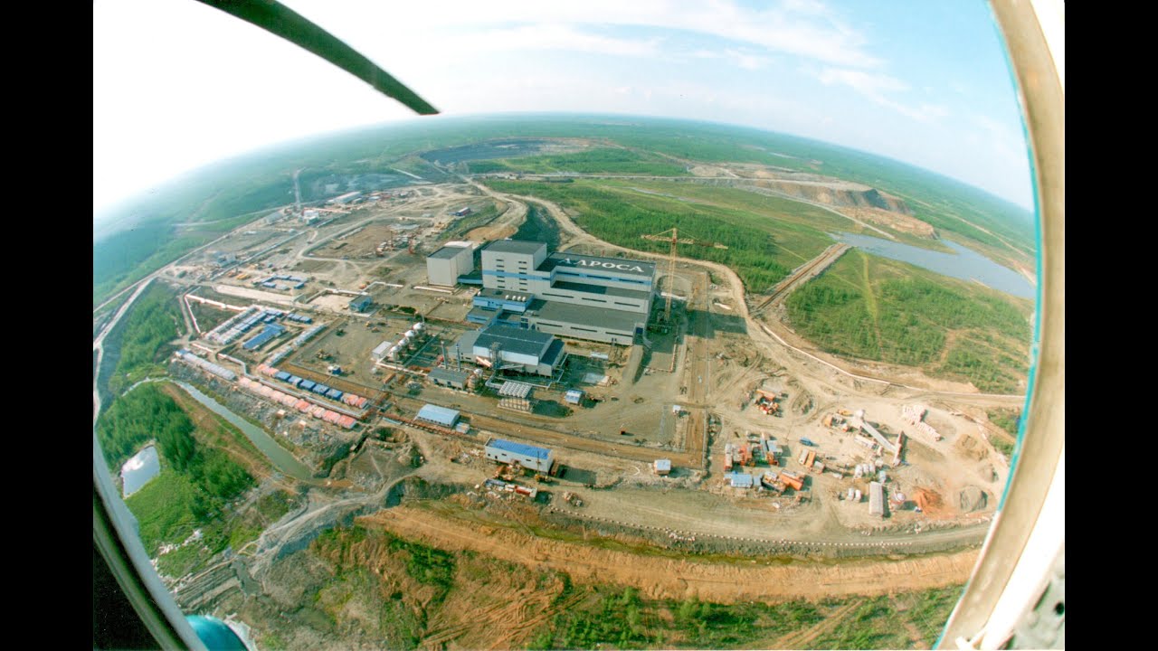 Якутск. Салют в честь пуска Нюрбинского ГОКа. 2003 г. смотреть онлайн