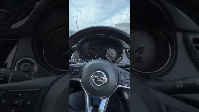 Nissan X-Trail 2018 год гибрид 4 WD пробег 96000 км смотреть онлайн