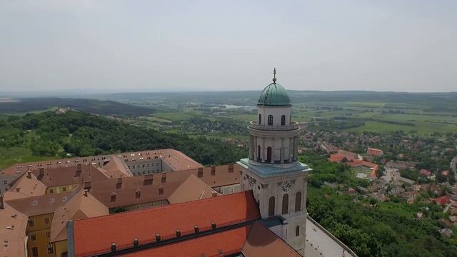Pannonhalmi Főapátság смотреть онлайн