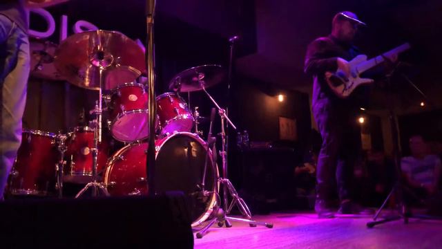 Bad Asteroid - Guthrie Govan, Gergo Borlai, Anton Davidyants. CONCERT IN IRKUTSK 2019. смотреть онлайн