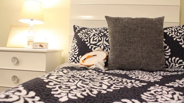 Welcome to Wellington Manor - Virtual Tour смотреть онлайн