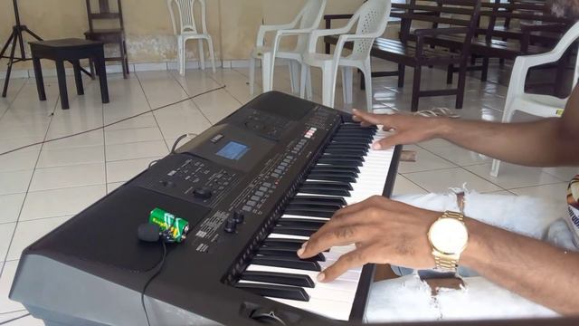 Ritmo 03 - (improviso) - Teclado Yamaha psr-e 463 смотреть онлайн