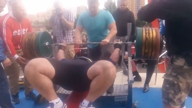 Виктор Найденов. 400 кг смотреть онлайн