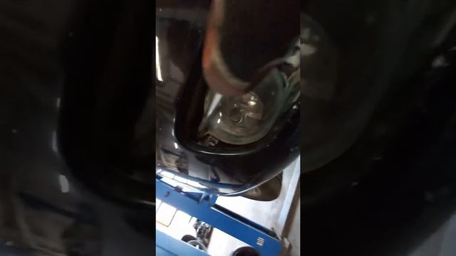 Как снять противотуманную фару на Ауди А4/B5