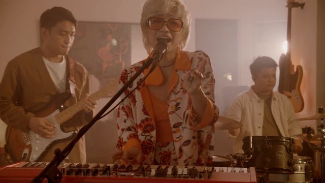 Leanne & Naara - Unan (Official Music Video) смотреть онлайн