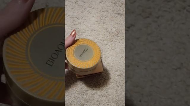 Гидрогелевые патчи для глаз с золотом от отёков и темных кругов под глазами от BIOAQUA смотреть онлайн