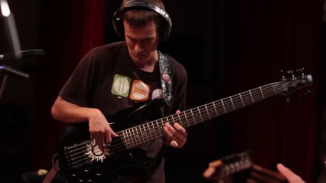 All Four Seasons - Stevie's Blues (Tommy Emmanuel Cover) смотреть онлайн