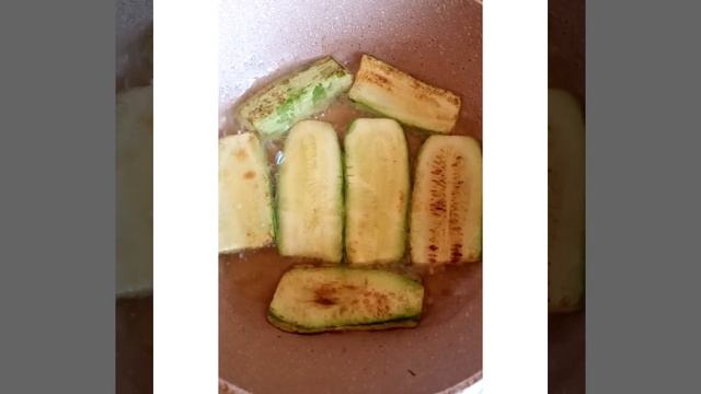 САЛАТ ИЗ КАБАЧКОВ И ФАСОЛЬЮ смотреть онлайн