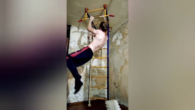 Трансформация подтягиваний на одной руке 2019-2023 смотреть онлайн