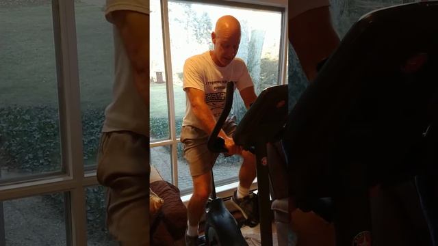 Schwinn 170 upright bike review смотреть онлайн