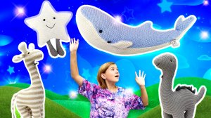 Видео про мягкие игрушки для детей - животные помогают на игрушечной кухне! Учим овощи и готовим суп