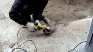 Заточка лопаты интересным инструментом болгаркой эксклюзив.