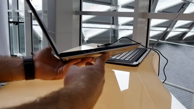 Dell Inspiron 3137 Hands On [4K] смотреть онлайн