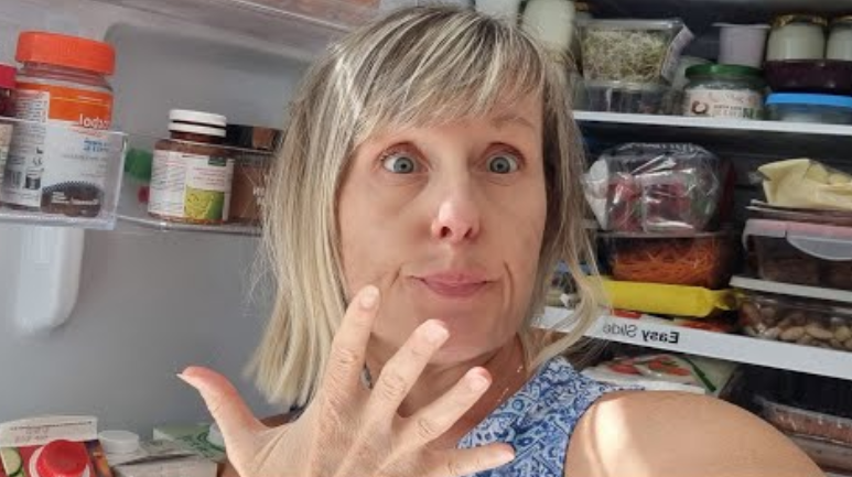 Началось: Французская свекровь переживает, что я плохо кормлю сына. Реальная жизнь во Франции