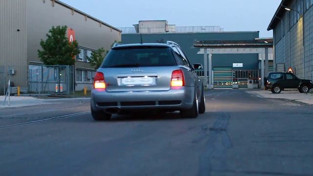 Audi RS4 with custom made exhaust launching смотреть онлайн
