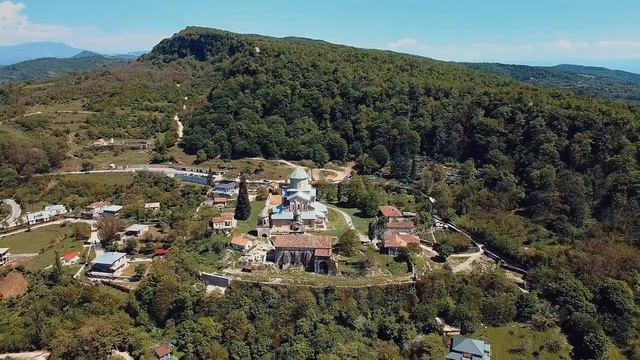Gelati Monastery - გელათის მონასტერი смотреть онлайн