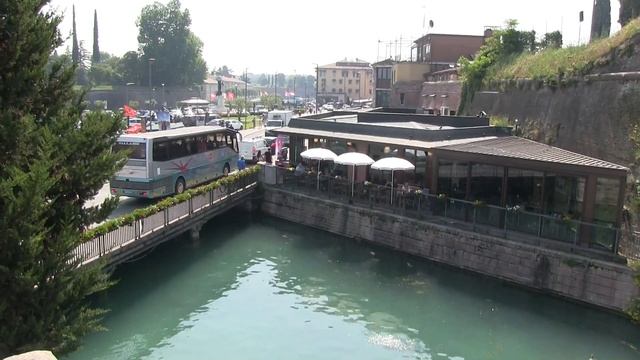 Peschiera del Garda, Italy Morning Walk / Пескьера-дель-Гарда Италия Утренняя прогулка смотреть онлайн