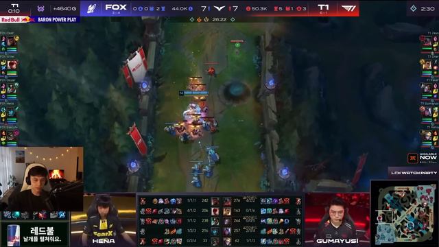 KERIA PLAYS EZREAL SUPPORT - T1 VS FOX смотреть онлайн