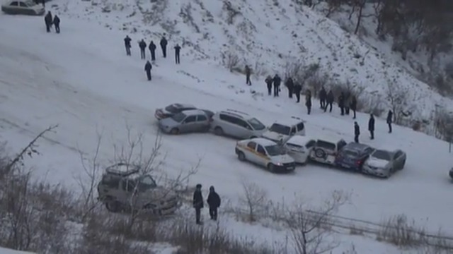 Гололед на парковке смотреть онлайн
