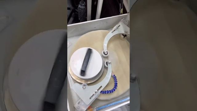 Убираем царапины со стекла Apple Watch 7 41mm дедовским методом смотреть онлайн