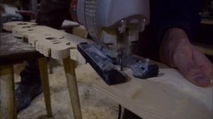 Изготовление деревянных наличников для окна с прорезной резьбой своими руками.
#резьбаподереву