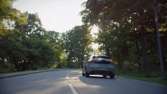 The New Volvo V40 смотреть онлайн