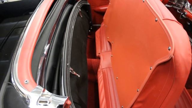 1957 Ford T-Bird / Thunderbird Roadster / Convertible Video смотреть онлайн