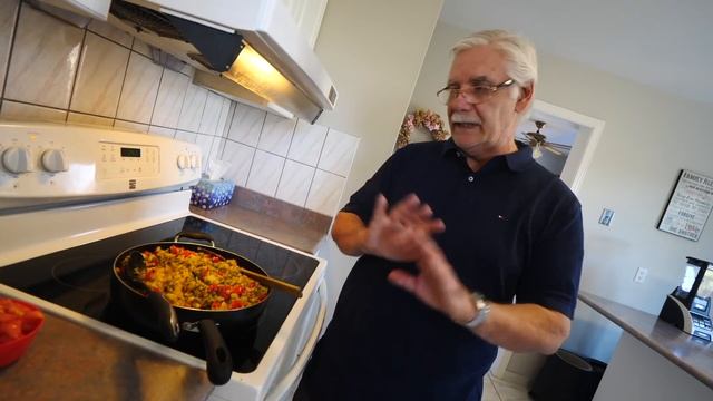 EMPANADAS ARGENTINAS de CARNE (Cortada al Cuchillo) y BACALAO ? + Probando un VINO de $100! ? смотреть онлайн