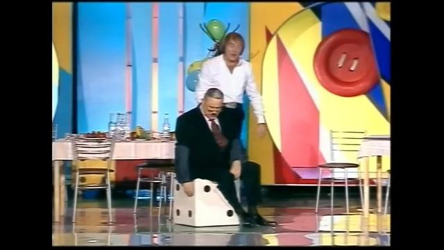 Сценки из спектакля "Кривое зеркало" "Седьмое марта" смотреть онлайн