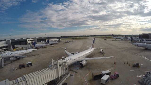 Timelapse 4k - Houston George Bush Intercontinental Airport (IAH) смотреть онлайн