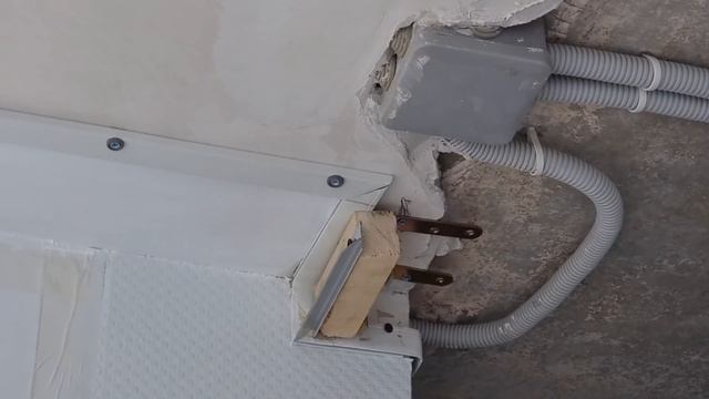 #АНАПА - СДЕЛАЛИ НАТЯЖНОЙ ПОТОЛОК В КВАРТИРЕ - АКВАДИСКОТЕКА! смотреть онлайн