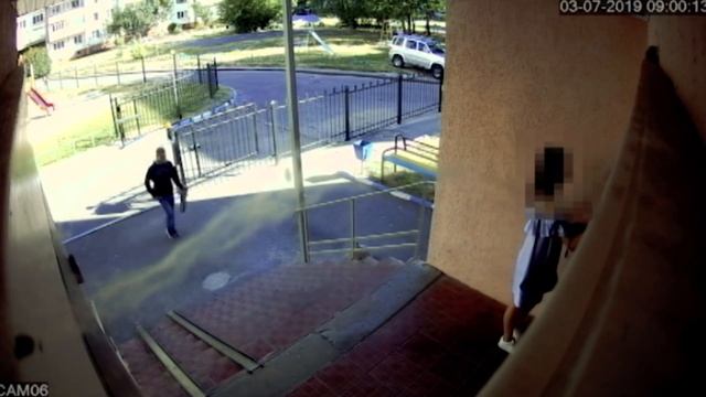 В Курске парень попытался ограбить девушку смотреть онлайн