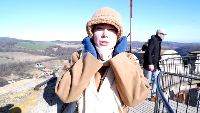 ПОЕХАЛИ С ДРУЗЬЯМИ В СРЕДНЕВЕКОВЫЙ ЗАМОК! ЗАМОК БОЛЬКУВ. Zamek Bolków. ЖИЗНЬ И РАБОТА В ПОЛЬШЕ 2022 смотреть онлайн