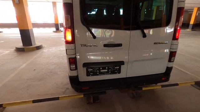 Renault Trafic III 1.6 MT (125 л.с.) 2015 смотреть онлайн