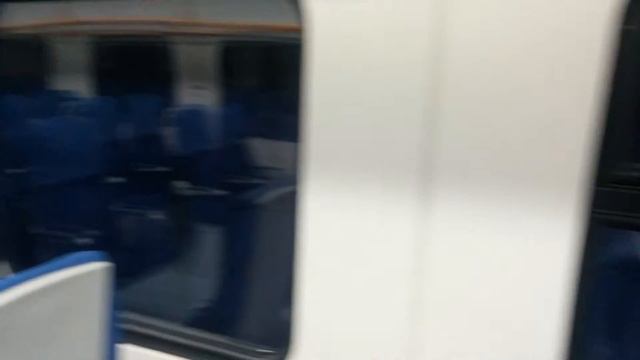 Люди едут на работу 31 декабря. Москва. смотреть онлайн