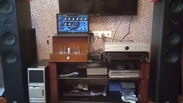 Myryad Z 140 amplifier and HECO Aurora 700 black Floor Speaker system смотреть онлайн